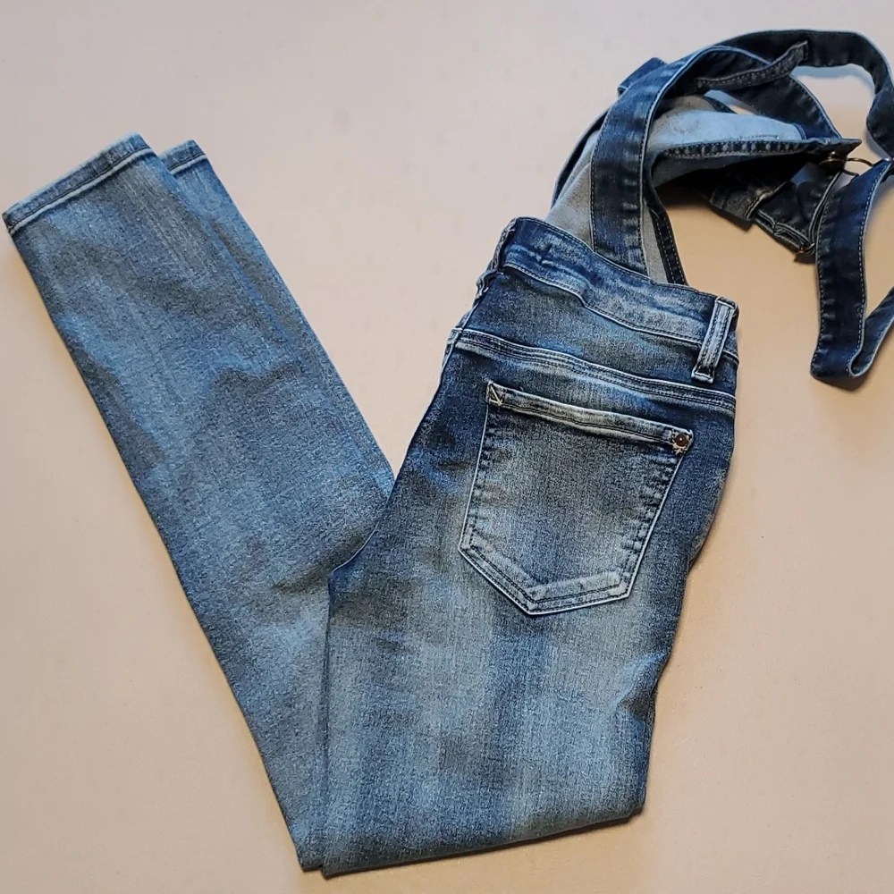 Wallflower InstaSoft Denim Overalls - Picture 5 of 9